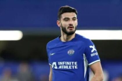 cau-thu-armando-broja