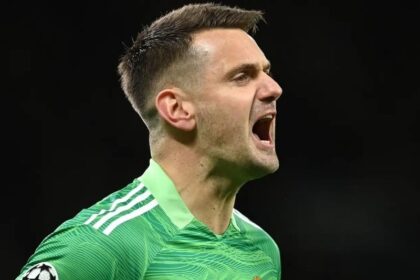 cau-thu-tom-heaton